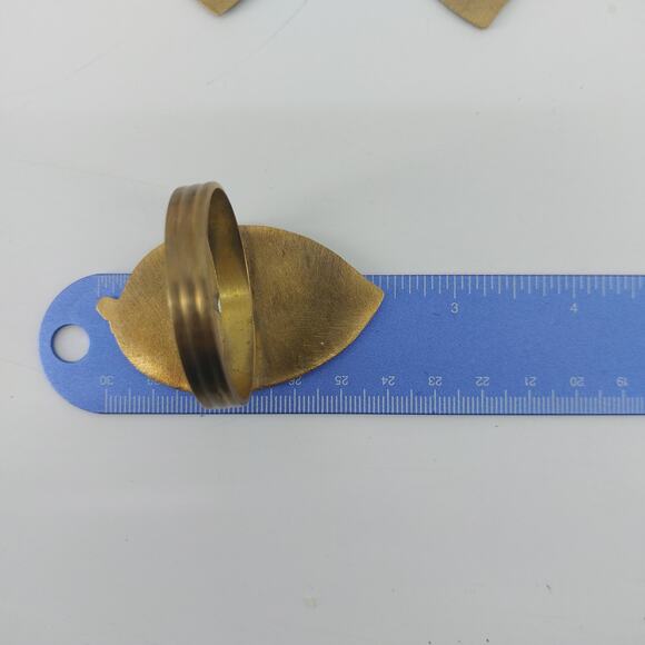 Leaves Napkin Ring Holders Brass Harvest Fall Gold Tone Thanksgiving Set of 8 - Picture 5 of 12